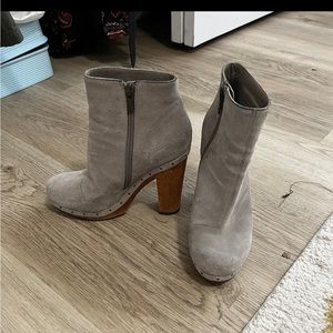 Joie women’s taupe booties size 37.5